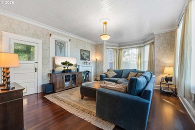 NEW PRICE, MOTIVATED SELLER!! Beautifully updated Victorian home - photo 6
