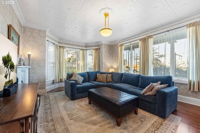NEW PRICE, MOTIVATED SELLER!! Beautifully updated Victorian home - photo 8