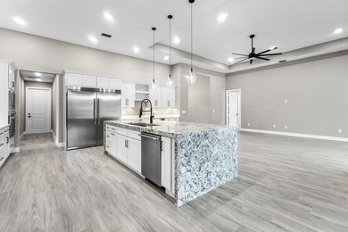 Exceptional new construction in Jupiter Farms with high-end - photo 12