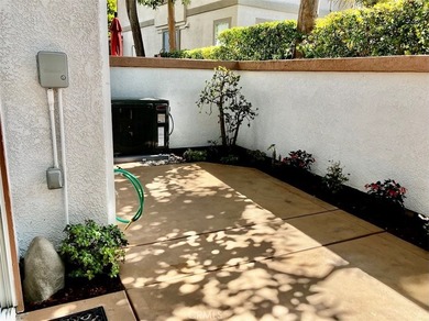 Location, location, location! This Palmilla townhome has it! - photo 14