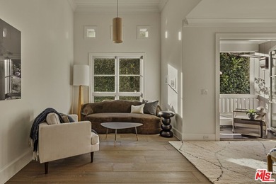Located in Brentwood's prestigious Grove Estates, this nearly 14 - photo 20