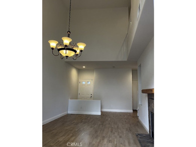 Location, location, location! This Palmilla townhome has it! - photo 20