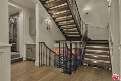 Located in Brentwood's prestigious Grove Estates, this nearly 14 - photo 27