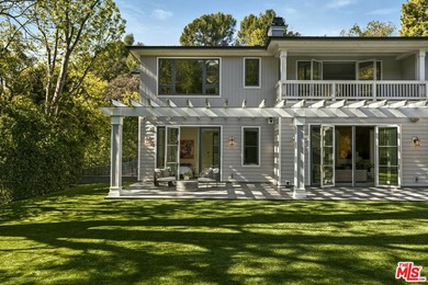 Located in Brentwood's prestigious Grove Estates, this nearly 14 - photo 37