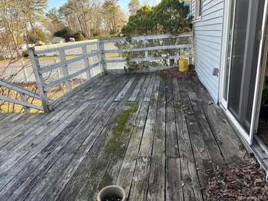 Welcome to this cozy split ranch on a peaceful street in Bay - photo 7