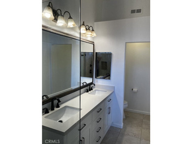 Location, location, location! This Palmilla townhome has it! - photo 41