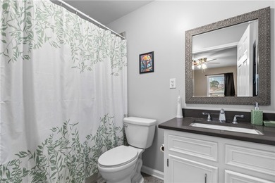 This beautiful 3 bedroom, 2 bath home with 1 car garage is ready - photo 6
