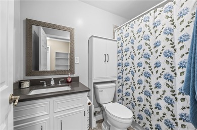 This beautiful 3 bedroom, 2 bath home with 1 car garage is ready - photo 8