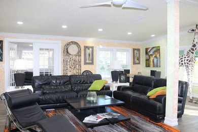 Stunning Key West-Inspired Gem in Sarasota's Premier 55+ Resort - photo 12