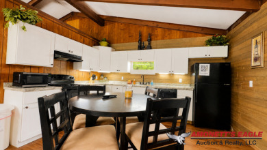 Cabin #3 - 5 Bedroom, 4 Bathroom, 1600 sqft. - photo 9