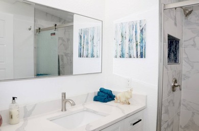 Stunning Key West-Inspired Gem in Sarasota's Premier 55+ Resort - photo 31