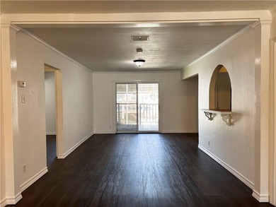 Great Investment opportunity for someone looking to add to a - photo 6