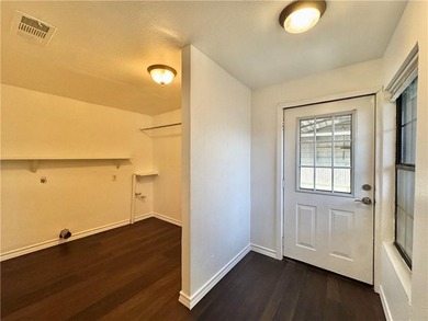 Great Investment opportunity for someone looking to add to a - photo 9