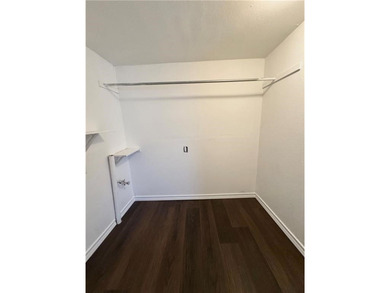 Great Investment opportunity for someone looking to add to a - photo 10