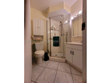 Beautiful 2-bedroom condo located on the second floor featuring - photo 3
