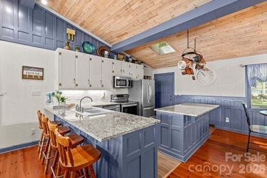 Location truly says it all! This stunning 1,683 sq ft 3BR/2BA - photo 14