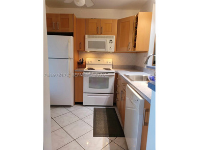Beautiful 2-bedroom condo located on the second floor featuring - photo 10