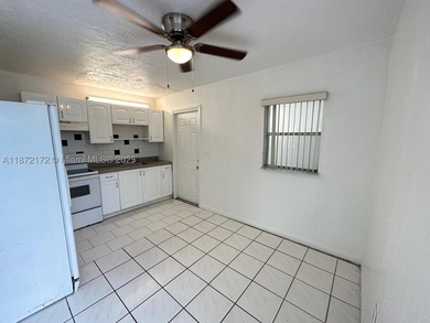 Location, location, location! Spectacular opportunity to own - photo 9