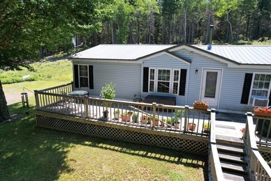 Enjoy the ease of one-floor living in this well-maintained 1990 - photo 2