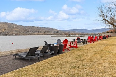 Lakeshore life meets incredible value in this turnkey townhome - photo 36