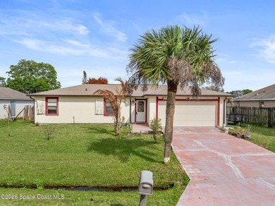 BACK ON MARKET! NEW A/C, WATER HEATER! NEW ELECTRICAL PANEL! - photo 1