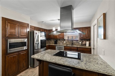 If you've been holding out for the right home in Flour Bluff - photo 6