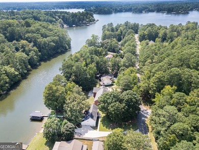Turtle Cove Spacious 5BR Lake Home with Dock, Boat Ramp, flat lot - photo 11