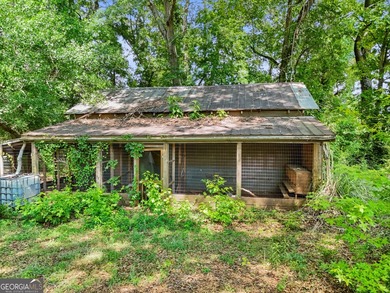 Looking for a place to roam and call home? This charming 3/3 - photo 12