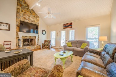 Turtle Cove Spacious 5BR Lake Home with Dock, Boat Ramp, flat lot - photo 13