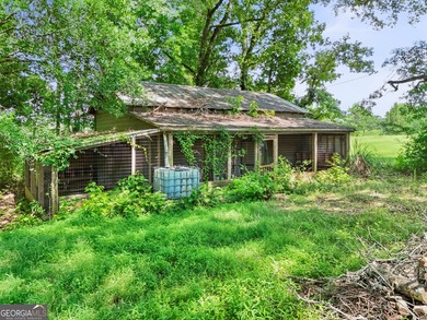 Looking for a place to roam and call home? This charming 3/3 - photo 13