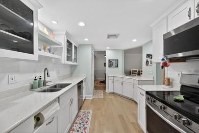Lives like a house! 3BR/3BA 2400sqft condominium. Glass sliders - photo 13