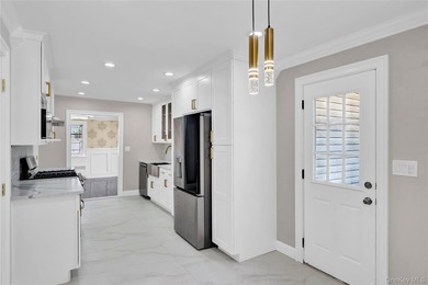 Welcome to This Stunning Colonial in Prime Freeport! Don't miss - photo 15