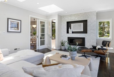 Set on a beautifully landscaped property in the heart of - photo 17
