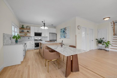 Get the Miami experience in New York! Very Rare Waterfront - photo 8