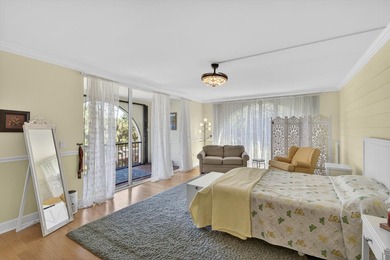 Lives like a house! 3BR/3BA 2400sqft condominium. Glass sliders - photo 18