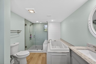 Lives like a house! 3BR/3BA 2400sqft condominium. Glass sliders - photo 21