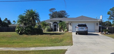 Northport Waterway Lakes and Canals Home For Sale in North Port Florida