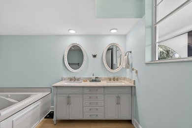 Lives like a house! 3BR/3BA 2400sqft condominium. Glass sliders - photo 24