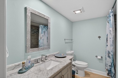 Lives like a house! 3BR/3BA 2400sqft condominium. Glass sliders - photo 27