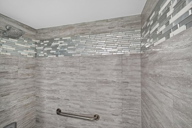 Lives like a house! 3BR/3BA 2400sqft condominium. Glass sliders - photo 28