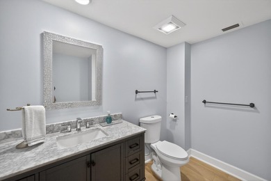 Lives like a house! 3BR/3BA 2400sqft condominium. Glass sliders - photo 30