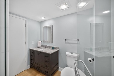 Lives like a house! 3BR/3BA 2400sqft condominium. Glass sliders - photo 31