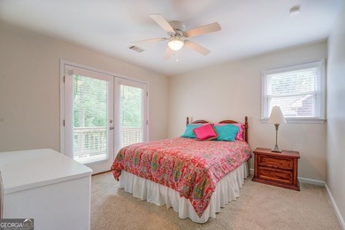 Turtle Cove Spacious 5BR Lake Home with Dock, Boat Ramp, flat lot - photo 32