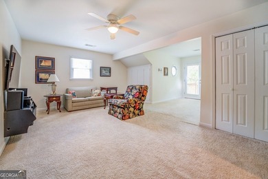 Turtle Cove Spacious 5BR Lake Home with Dock, Boat Ramp, flat lot - photo 35