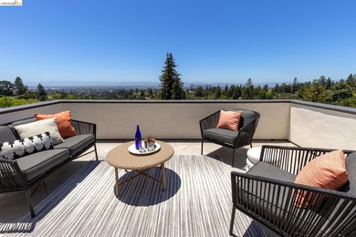 Set on a beautifully landscaped property in the heart of - photo 36
