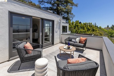 Set on a beautifully landscaped property in the heart of - photo 38