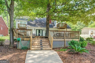 Turtle Cove Spacious 5BR Lake Home with Dock, Boat Ramp, flat lot - photo 55
