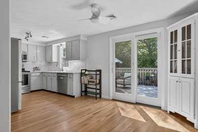 Welcome to 46 Colonial Village, a beautifully maintained 2BR - photo 5