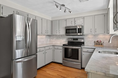 Welcome to 46 Colonial Village, a beautifully maintained 2BR - photo 10