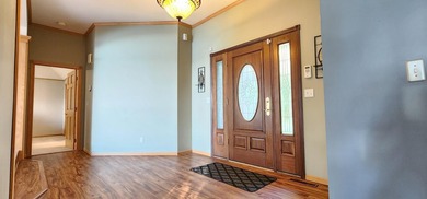 Welcome to this stunning lakefront year-round home, perfectly - photo 14